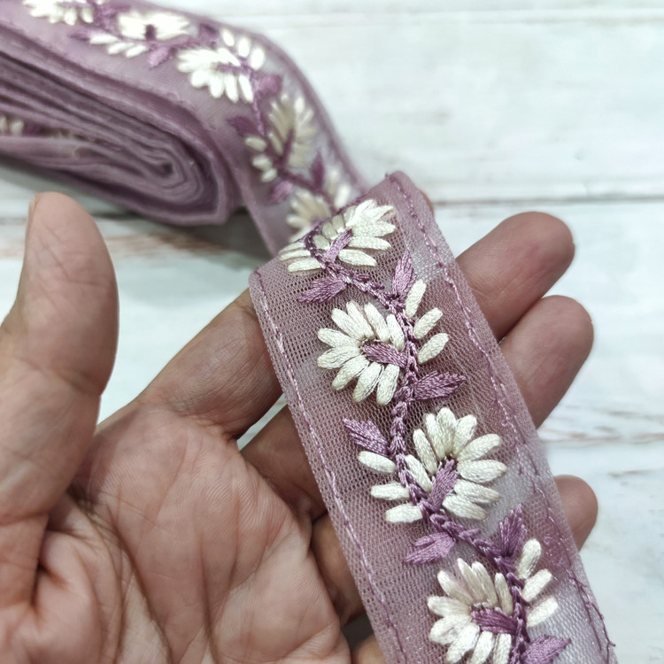 نوار یراق خرجکار گلدوزی(۳/۵سانت)